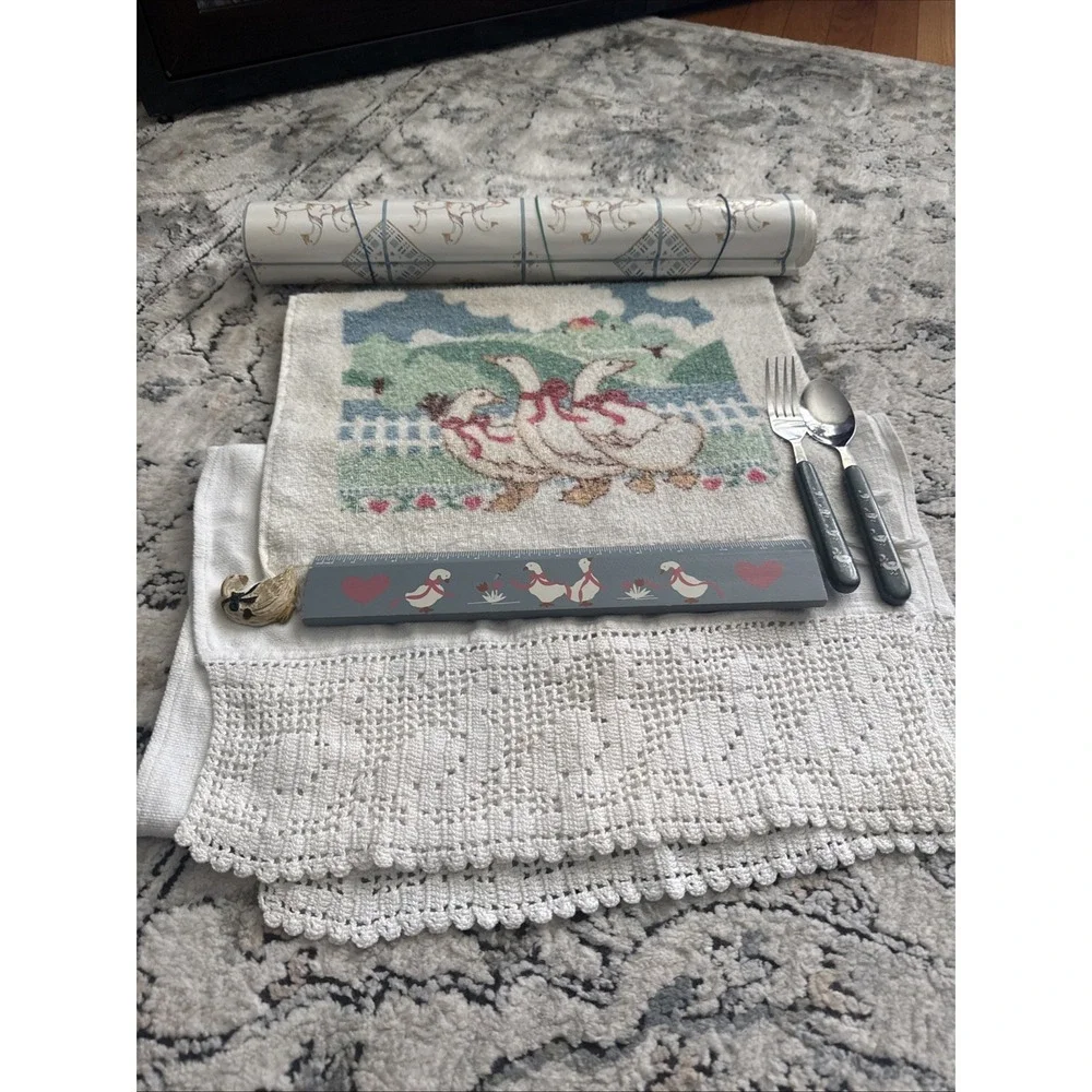 Vintage Country Goose Kitchen Magic Cover 90 X 16 Magnet Ruler Linens Cultlery
